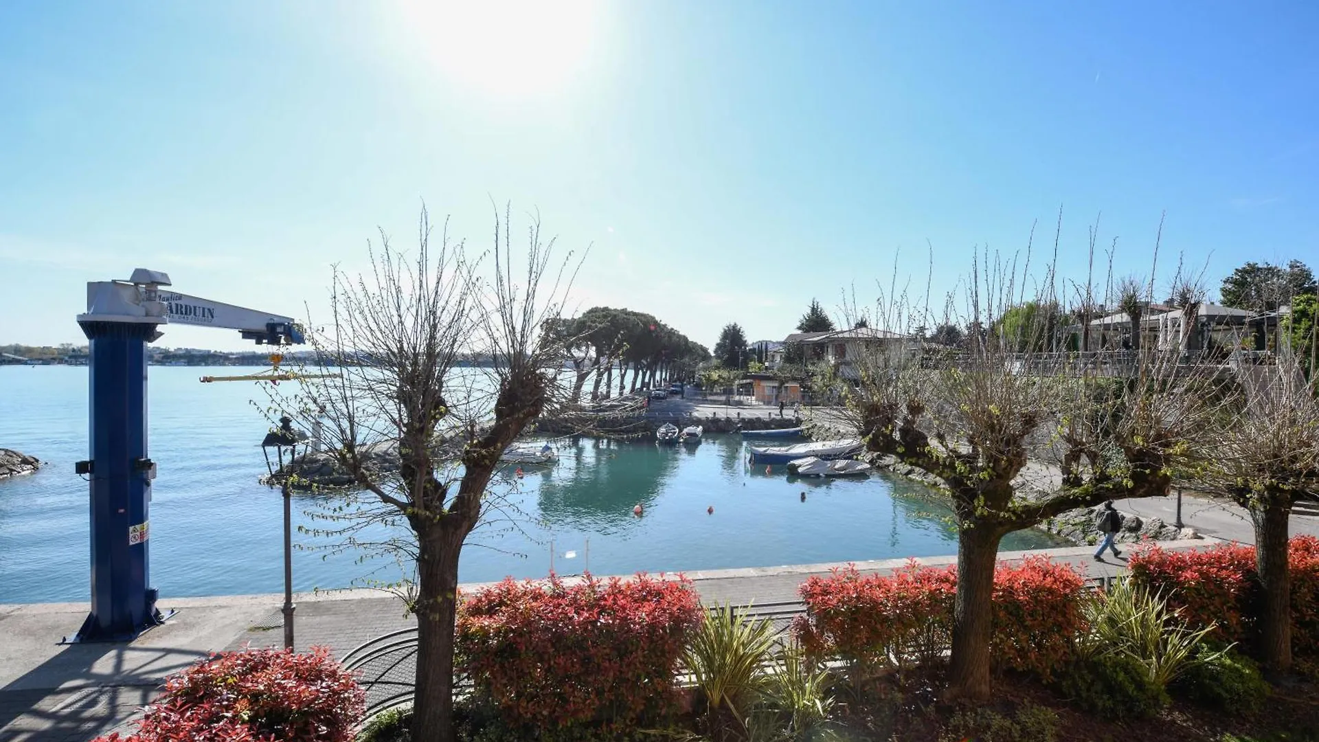 Appartamento Dolceriva - The Lakefront Suite Peschiera del Garda Italia