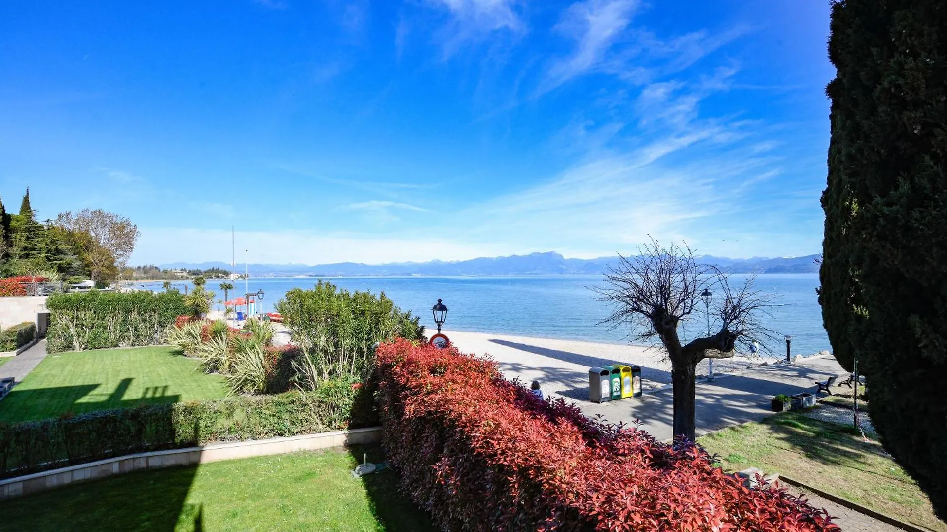 Dolceriva - The Lakefront Suite Peschiera del Garda
